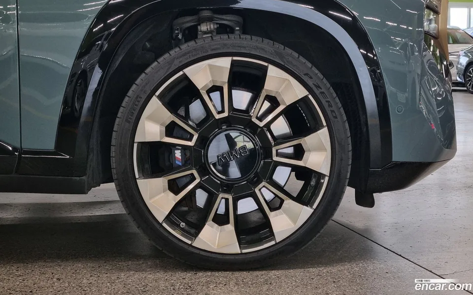 BMW XM 4.4 2023 — миниатюра 5