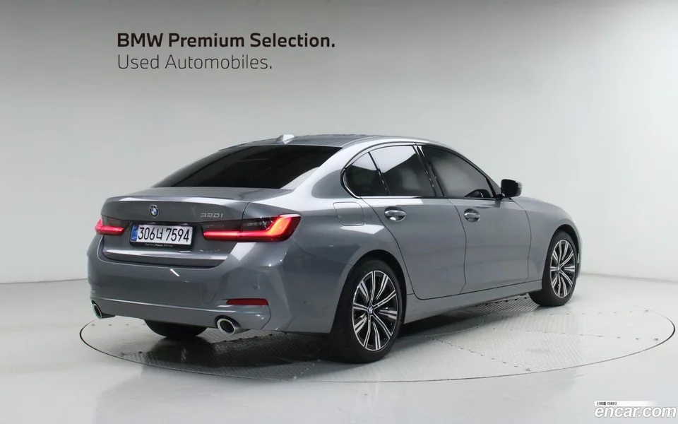 BMW 3 Series 320i 2025 — миниатюра 4