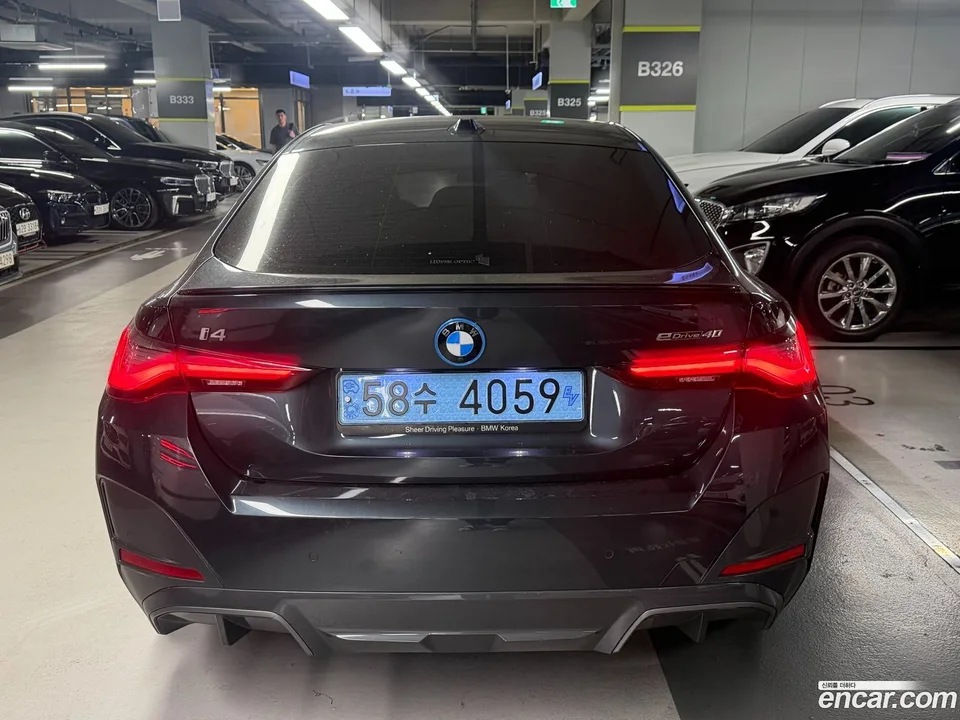 BMW i4 eDrive40 M 2023 — миниатюра 3