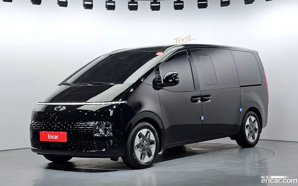 Hyundai Staria 2023