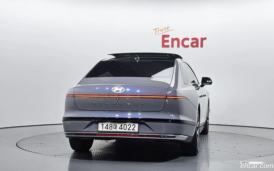 Hyundai Grandeur Hybrid 2023 — thumbnail 4