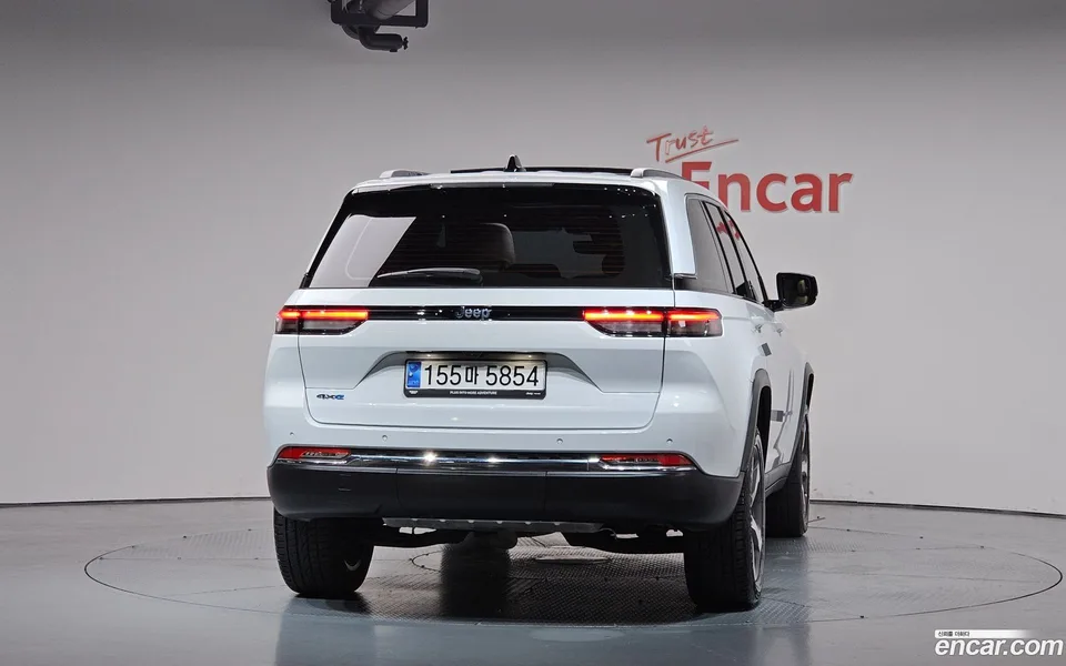 Jeep Grand Cherokee 4xe 2023 — миниатюра 4