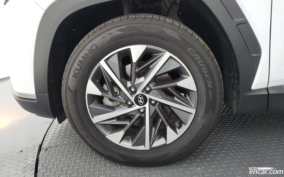 Hyundai Tucson 1.6 2WD 2022 — миниатюра 2