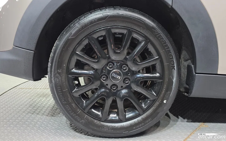 MINI Cooper 5 2024 — миниатюра 5