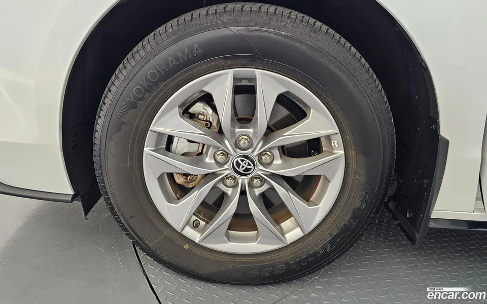 Toyota Sienna 2.5 AWD 2024 — миниатюра 2