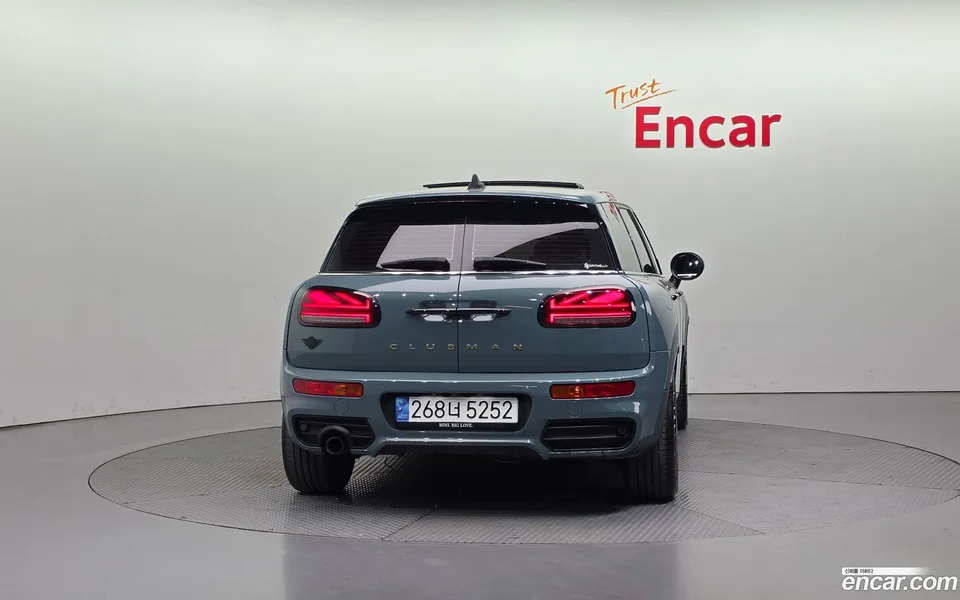 MINI Cooper Clubman 2022 — миниатюра 4