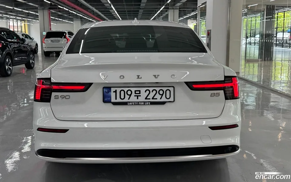 Volvo S90 B5 2026 — миниатюра 4