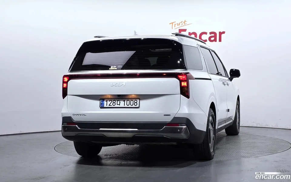 Kia Carnival HEV 9 2024 — миниатюра 4