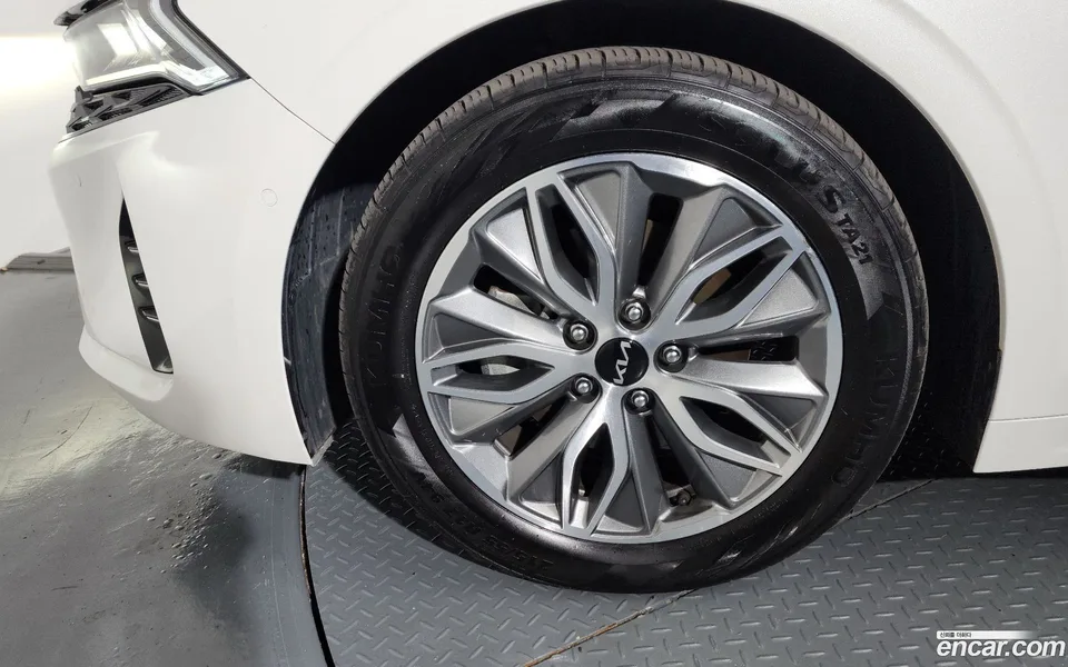 Kia K5 Hybrid 2022 — миниатюра 5