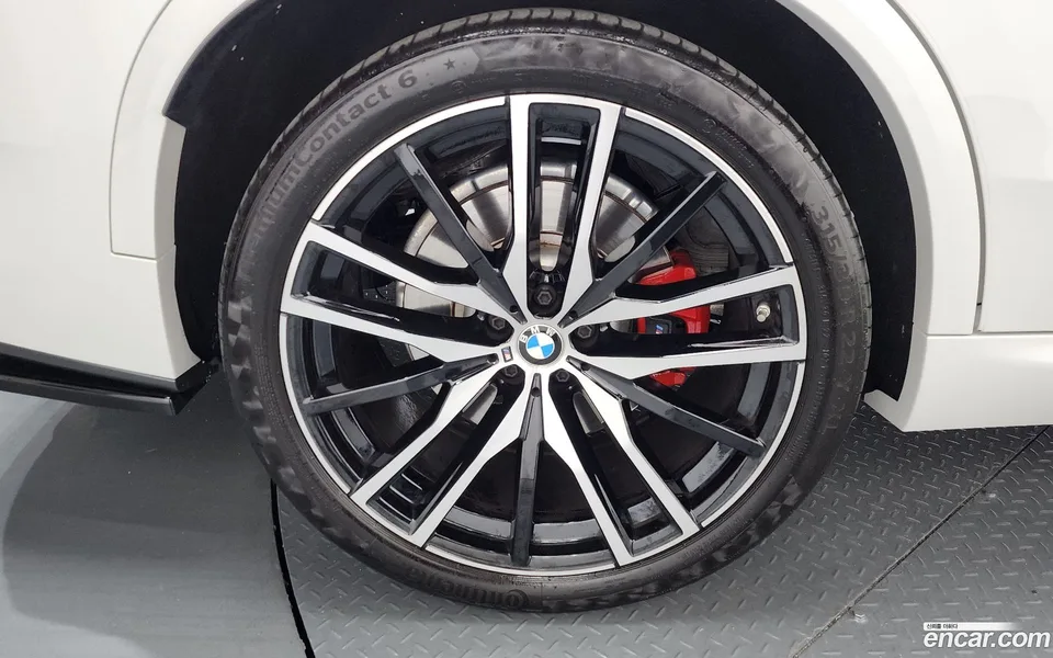 BMW X5 M50i 2022 — миниатюра 2