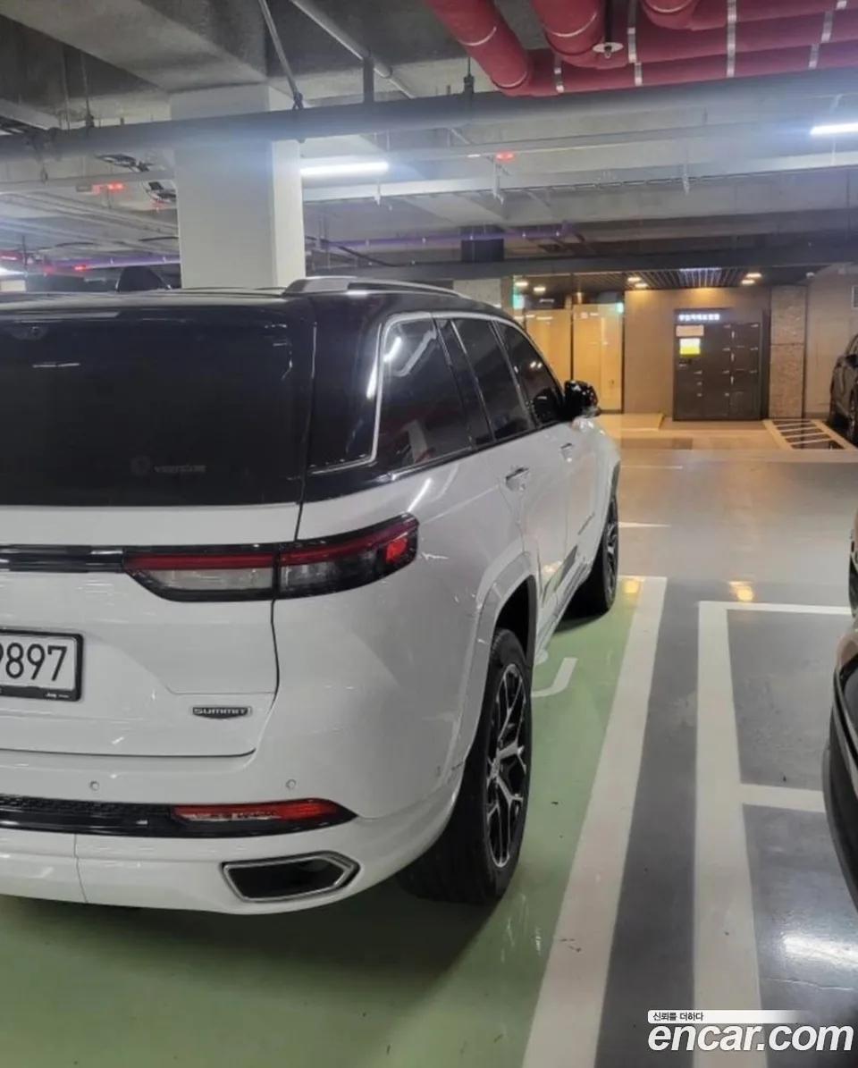 Jeep Grand Cherokee 4xe 2023 — миниатюра 3