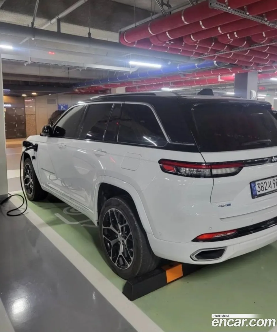 Jeep Grand Cherokee 4xe 2023 — миниатюра 5