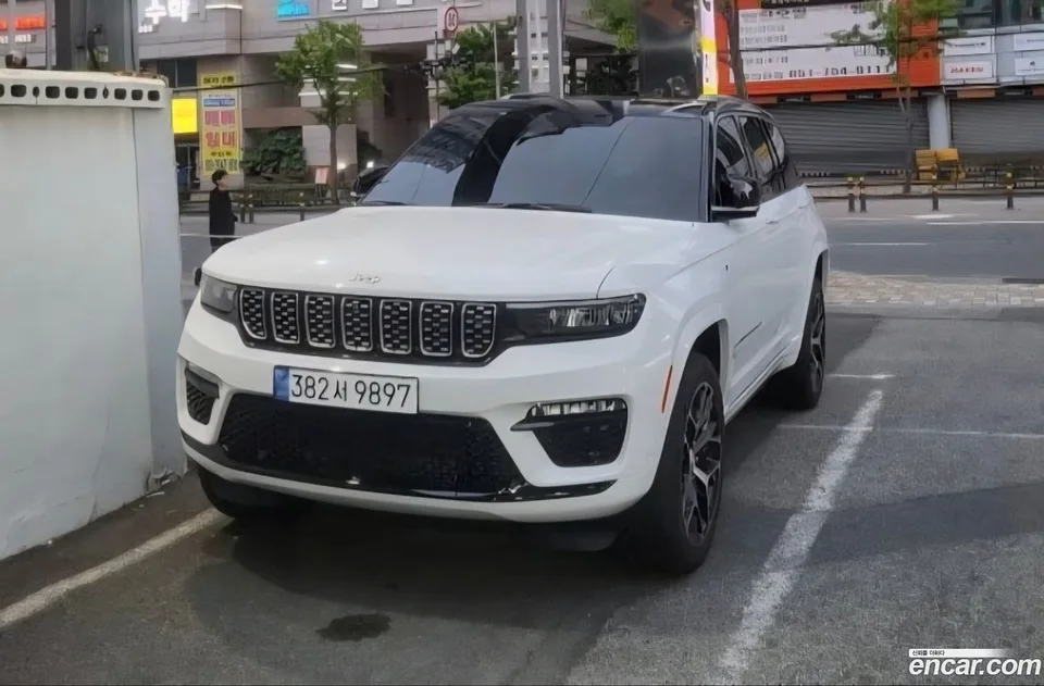 Jeep Grand Cherokee 2023