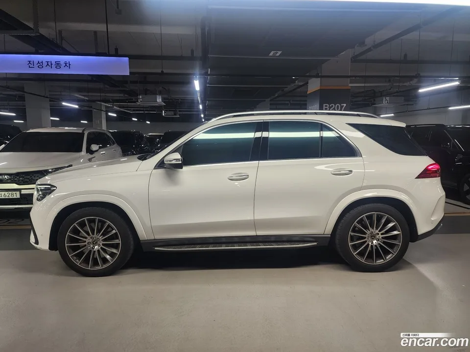 Mercedes-Benz GLE-Class GLE450 4MATIC 2025 — миниатюра 3