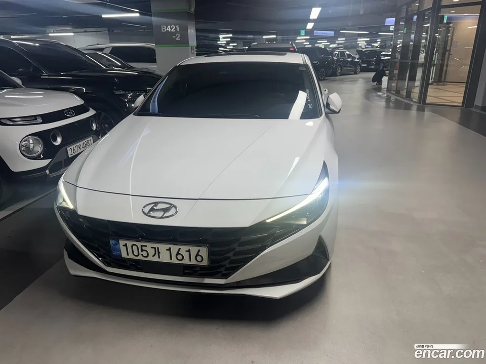 Hyundai Avante Hybrid 2022 — фото 1, купить с доставкой в Москву
