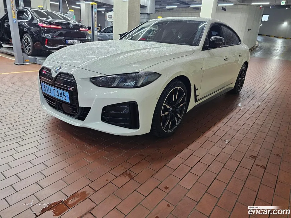 BMW i4 M50 2025 — миниатюра 3