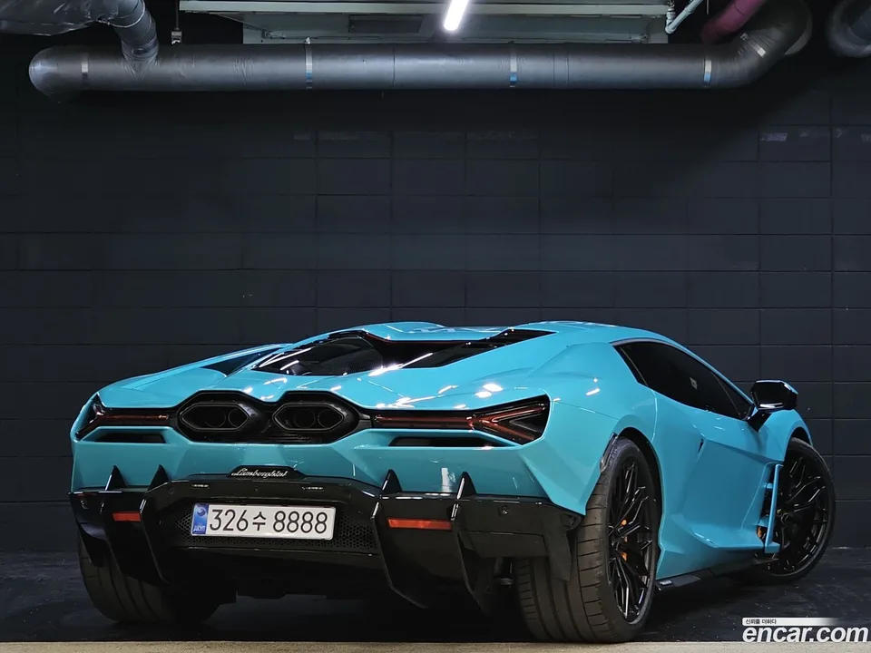 Lamborghini Revuelto 6.5 V12 2025 — миниатюра 4