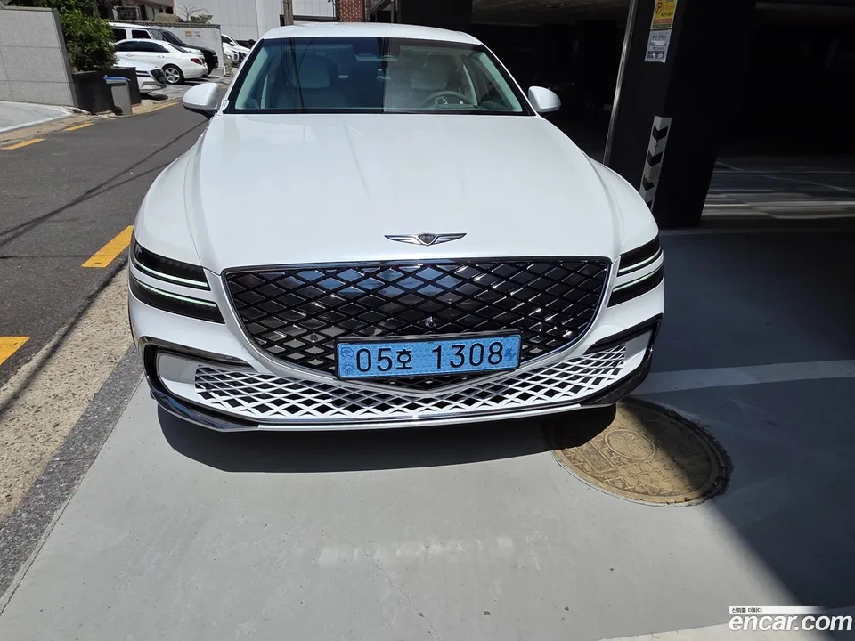 Genesis Electrified G80 2025