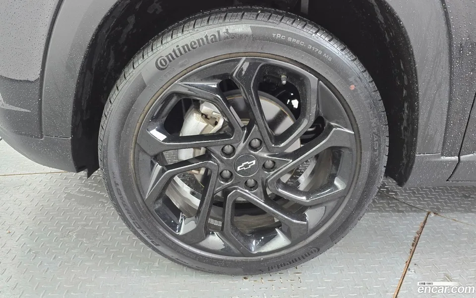 Chevrolet Trax Crossover 1.2 RS 2023 — миниатюра 5