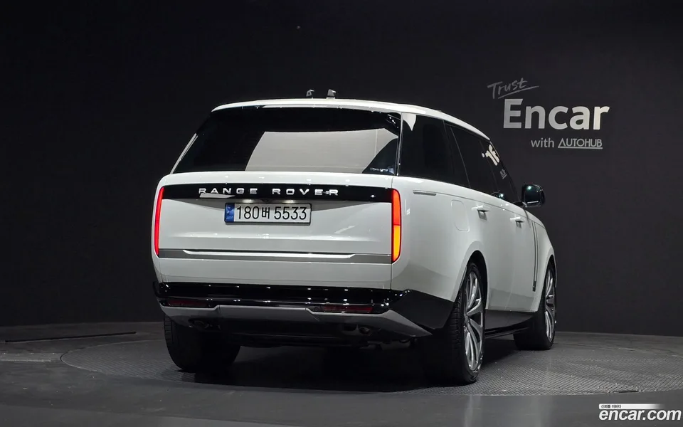Land Rover Range Rover P530 AB LWB 2024 — миниатюра 4