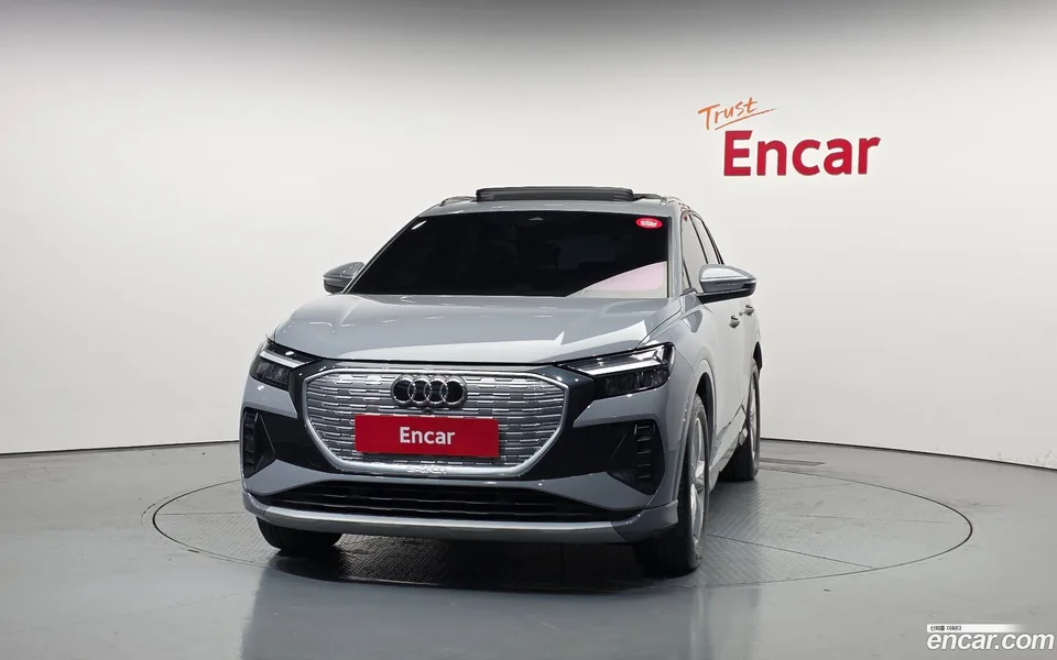 Audi Q4 e-tron 40 2023 — миниатюра 3