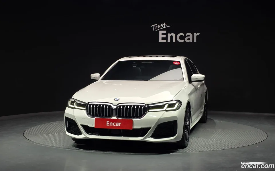 BMW 5 Series 530i M 2022 — миниатюра 3