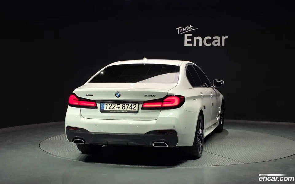 BMW 5 Series 530i M 2022 — миниатюра 4