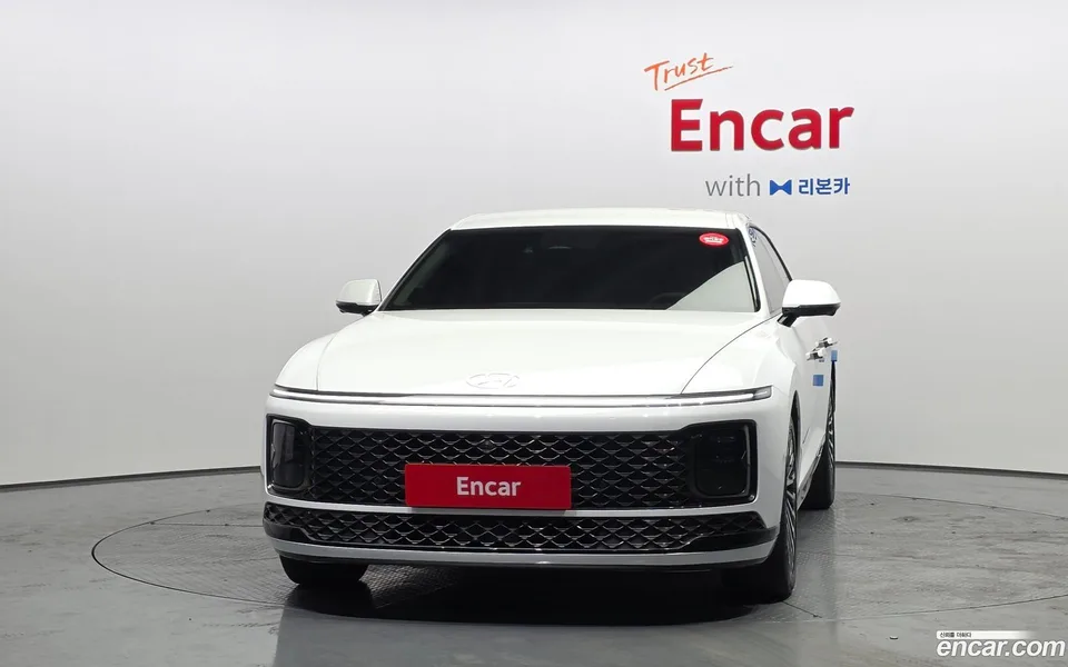 Hyundai Grandeur Hybrid 2023 — миниатюра 3