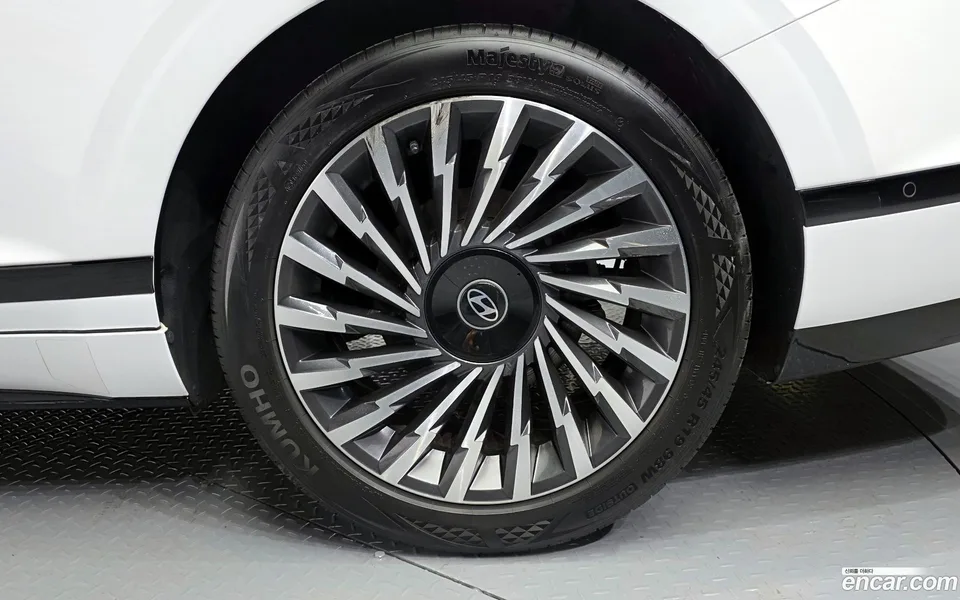 Hyundai Grandeur Hybrid 2023 — миниатюра 5