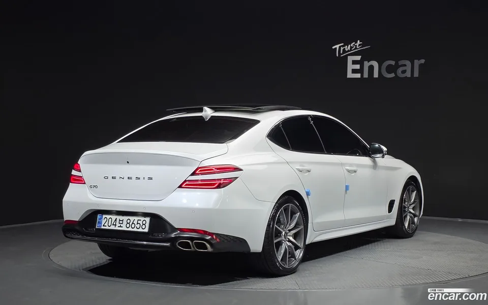 Genesis G70 2.0T 2WD 2023 — миниатюра 2