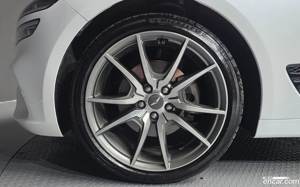 Genesis G70 2.0T 2WD 2023 — миниатюра 5