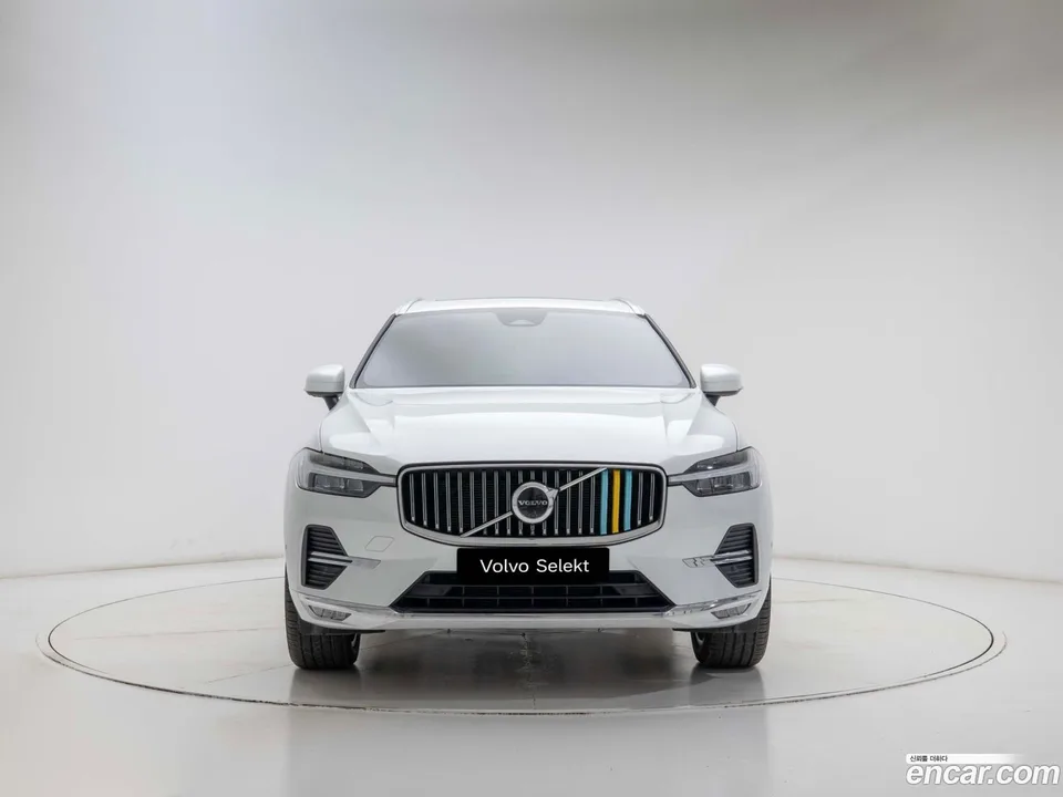 Volvo XC60 B6 2023 — миниатюра 3