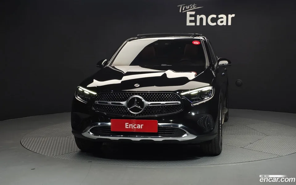 Mercedes-Benz GLC-Class GLC300 4MATIC 2025 — миниатюра 3