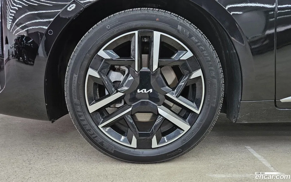 Kia K8 Hybrid 2025 — миниатюра 5