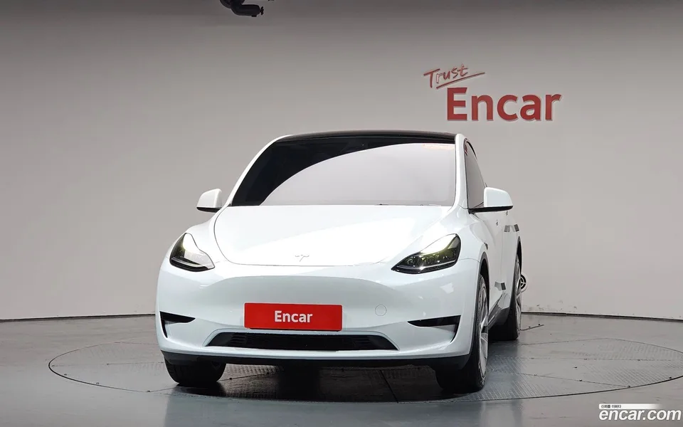 Tesla Model Y RWD 2024 — миниатюра 3
