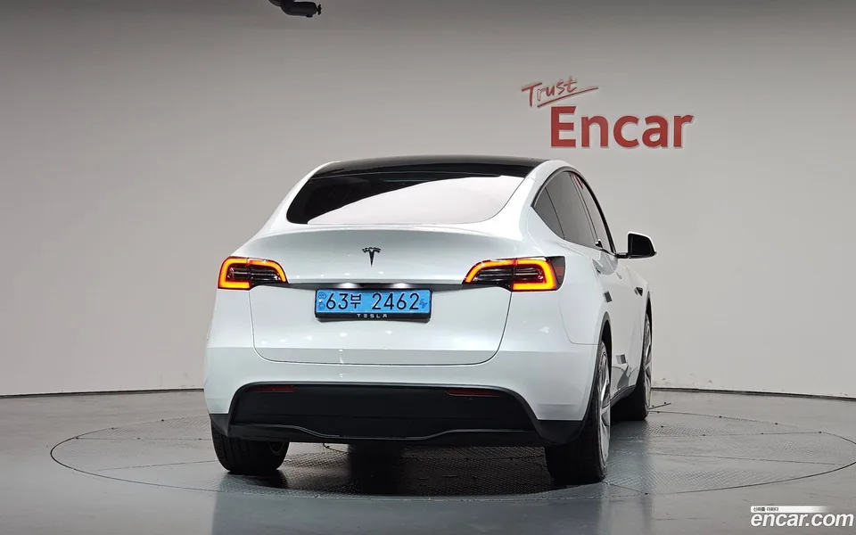 Tesla Model Y RWD 2024 — миниатюра 4