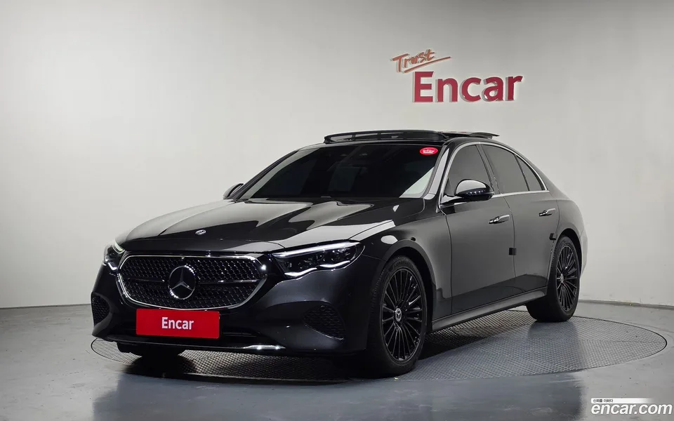 Mercedes-Benz E-Class 2024