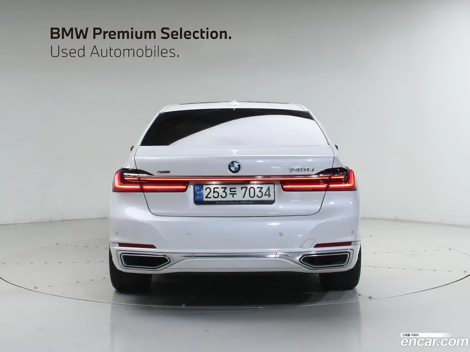 BMW 7 Series 740Li xDrive 2022 — миниатюра 3