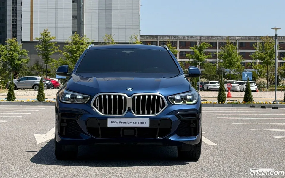 BMW X6 xDrive40i M 2023 — миниатюра 3