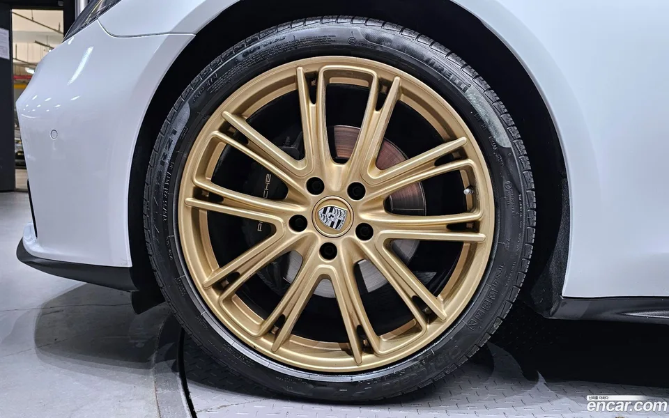 Porsche Panamera (971) 2.9 AWD 2022 — thumbnail 2