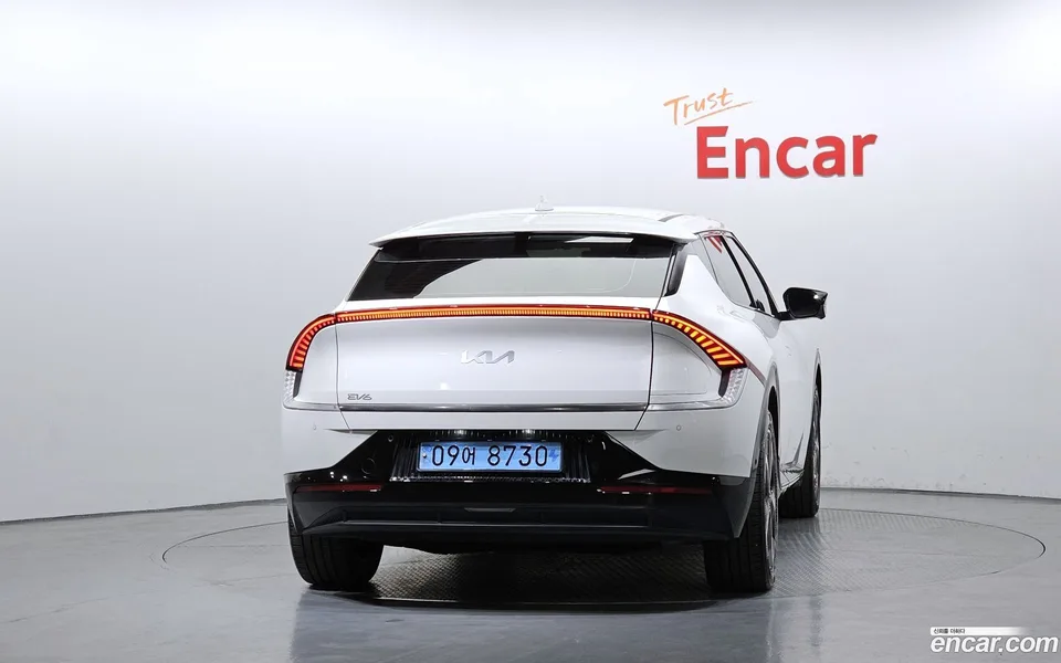 Kia EV6 2022 — миниатюра 4