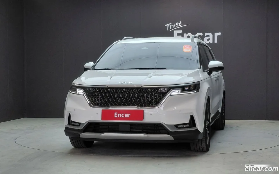 Kia Carnival 9 2022 — thumbnail 3