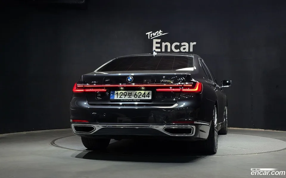 BMW 7 Series 730d xDrive 2022 — миниатюра 4