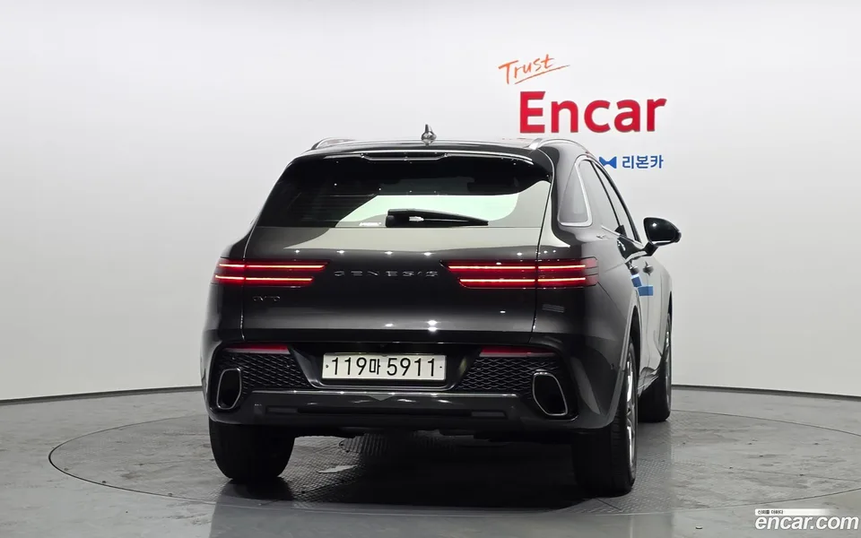 Genesis GV70 2.5T 2WD 2023 — миниатюра 4