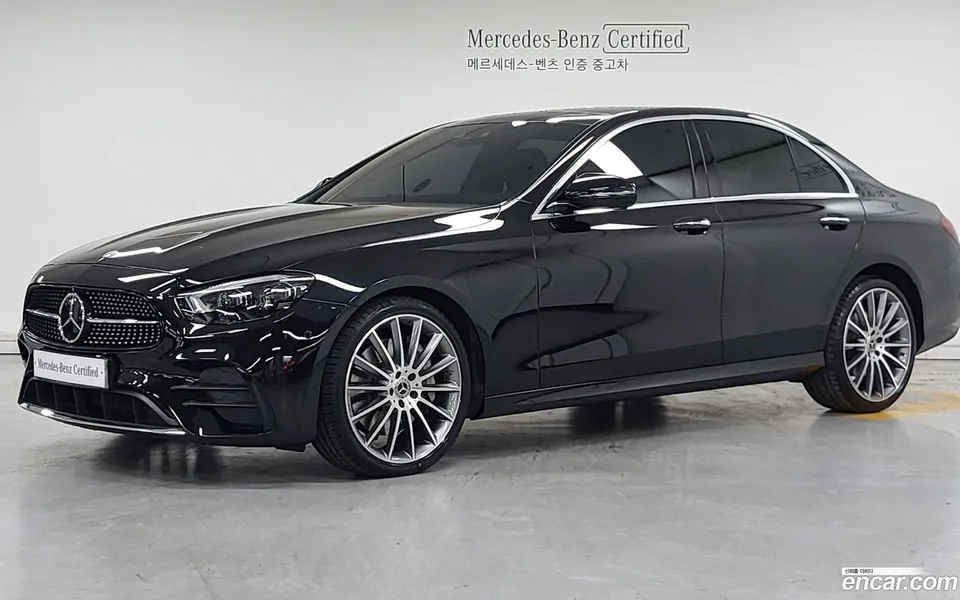 Mercedes-Benz E-Class 2022