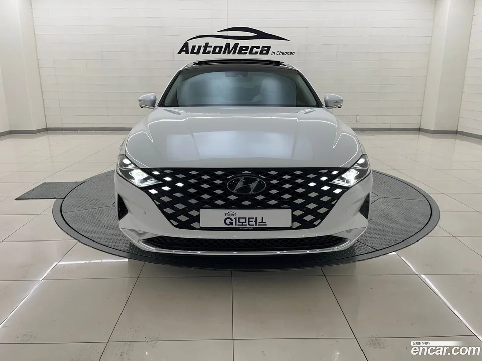 Hyundai Grandeur IG Hybrid 2022 — фото 1, купить с доставкой в Москву