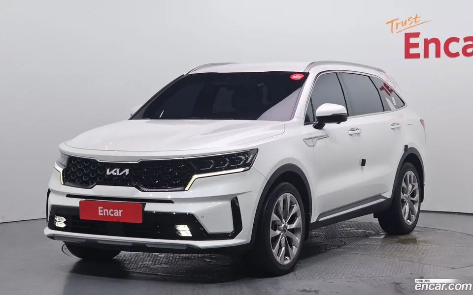 Kia Sorento 2.5T 2WD 2023 — photo 1, buy with delivery to Moscow