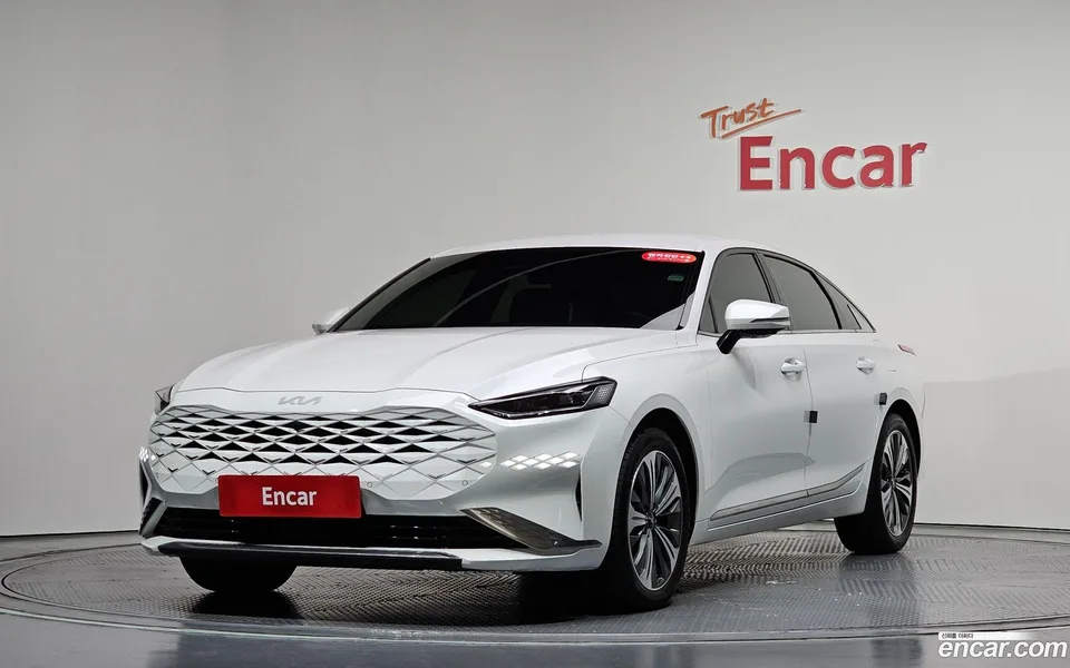 Kia K8 Hybrid 2023
