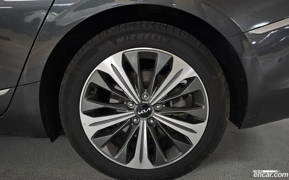 Kia K8 Hybrid 2022 — миниатюра 2