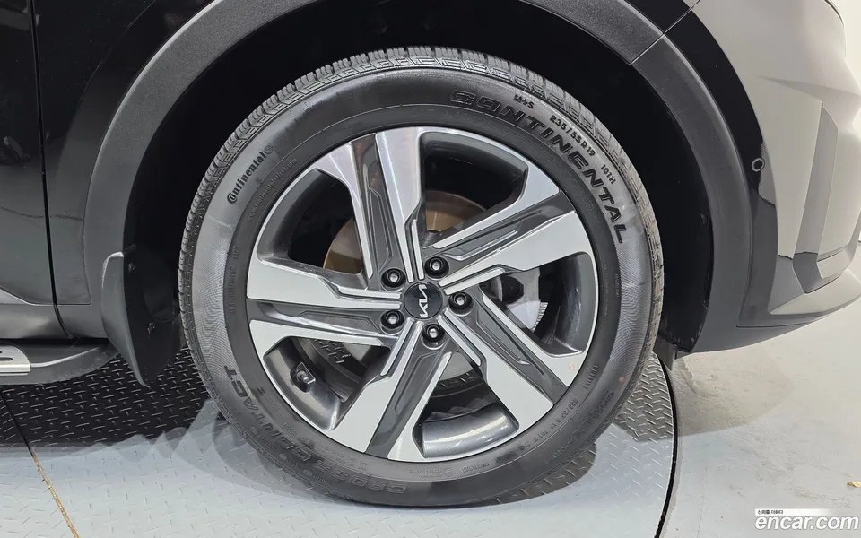 Kia Sorento HEV 1.6 2WD 2023 — миниатюра 5